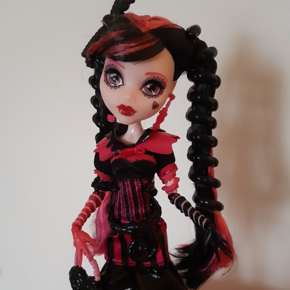 MonsterHigh Draculaura Doll♡